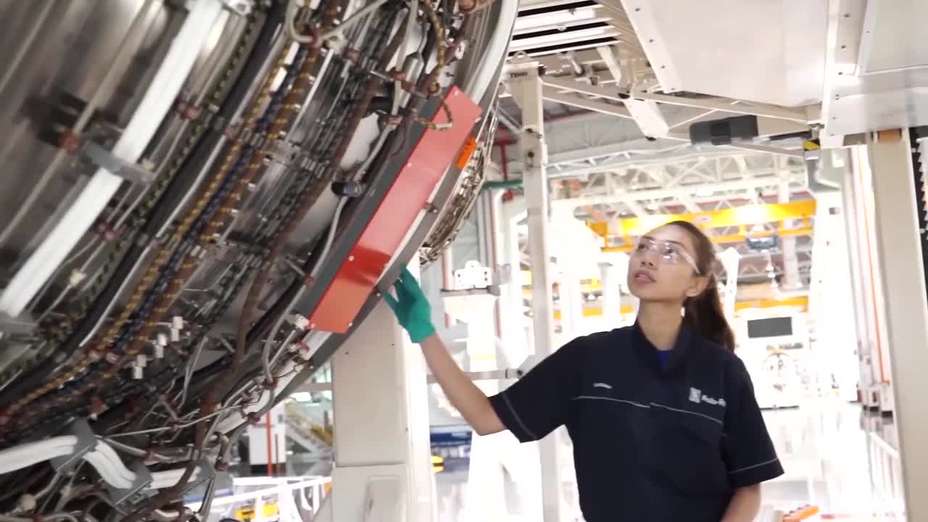 Life of a Rolls-Royce Employee 
