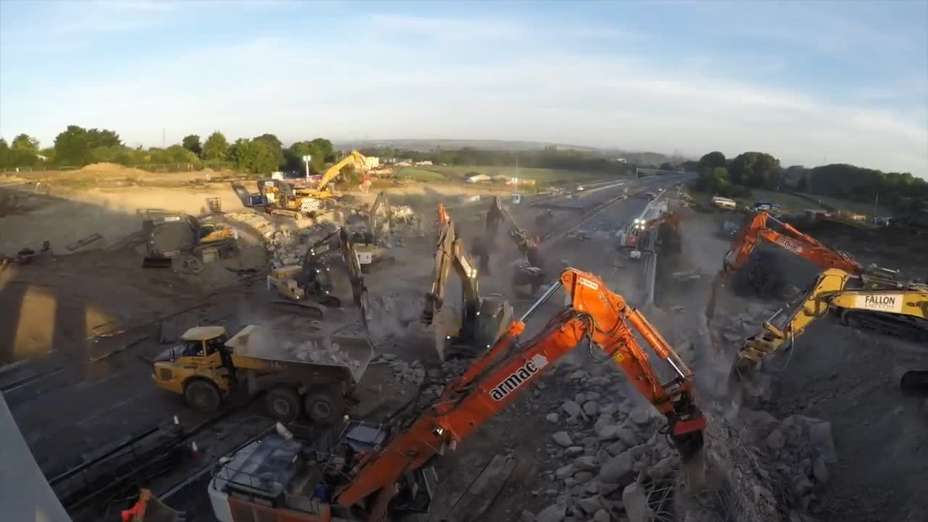 Bridge demolition over the M1 in Bedfordshire 