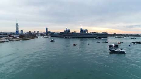 HMS Queen Elizabeth makes debut in Portsmouth